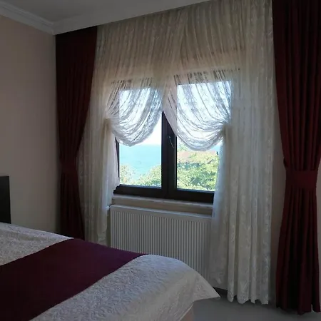 Laila Villa
